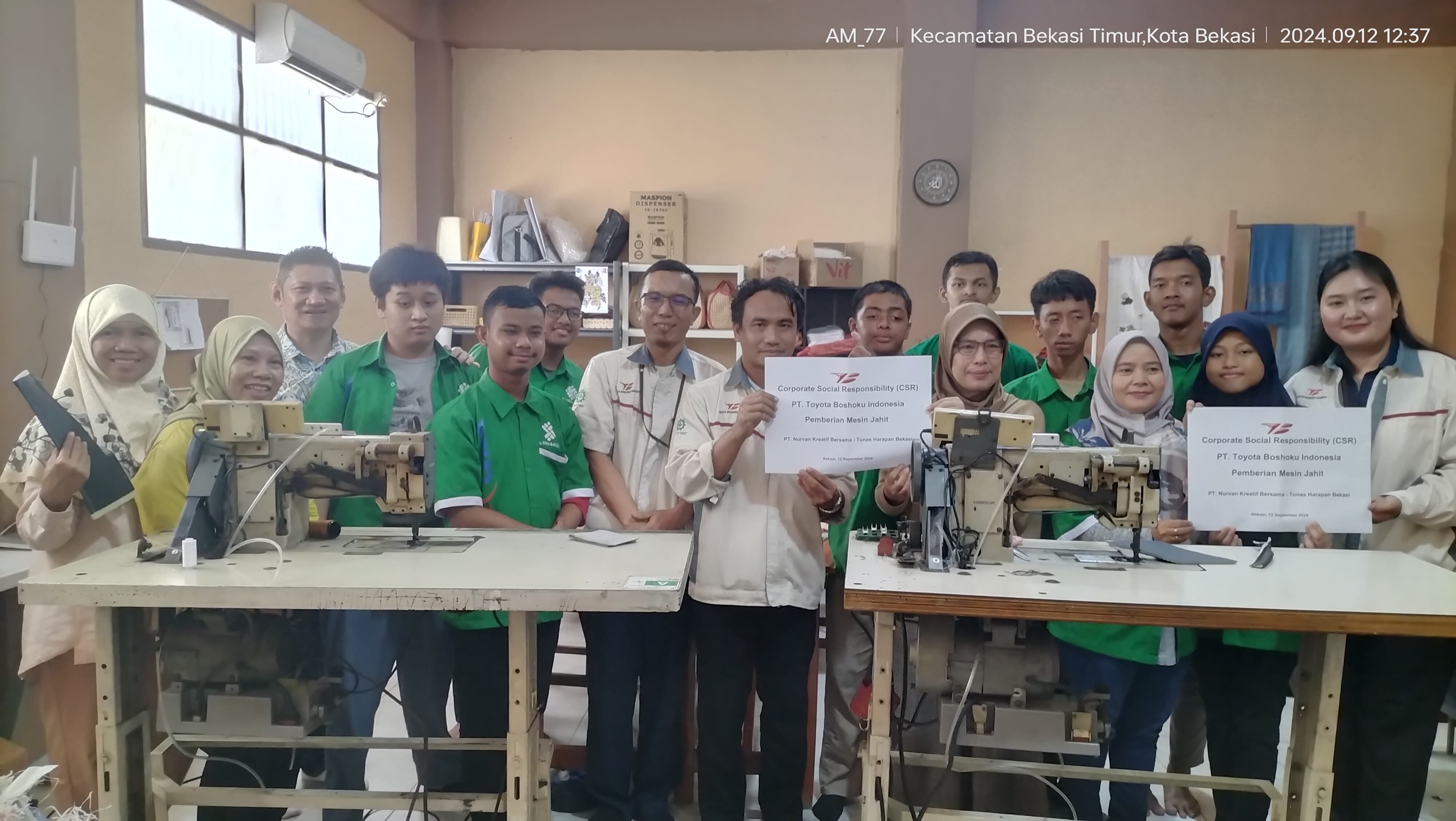 CSR Pemberian 2 Unit Mesin Jahit untuk Penyandang Disabilitas